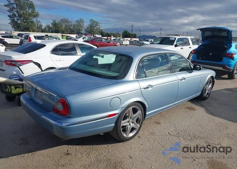 2007 Jaguar Xj Xj8 L z USA, uszkodzony, nr VIN SAJWA79B27SH14767
